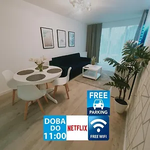 4 Perly Apartment